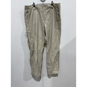 Columbia Mans Lightweight Pants Size 40 X 32 Khaki Colored